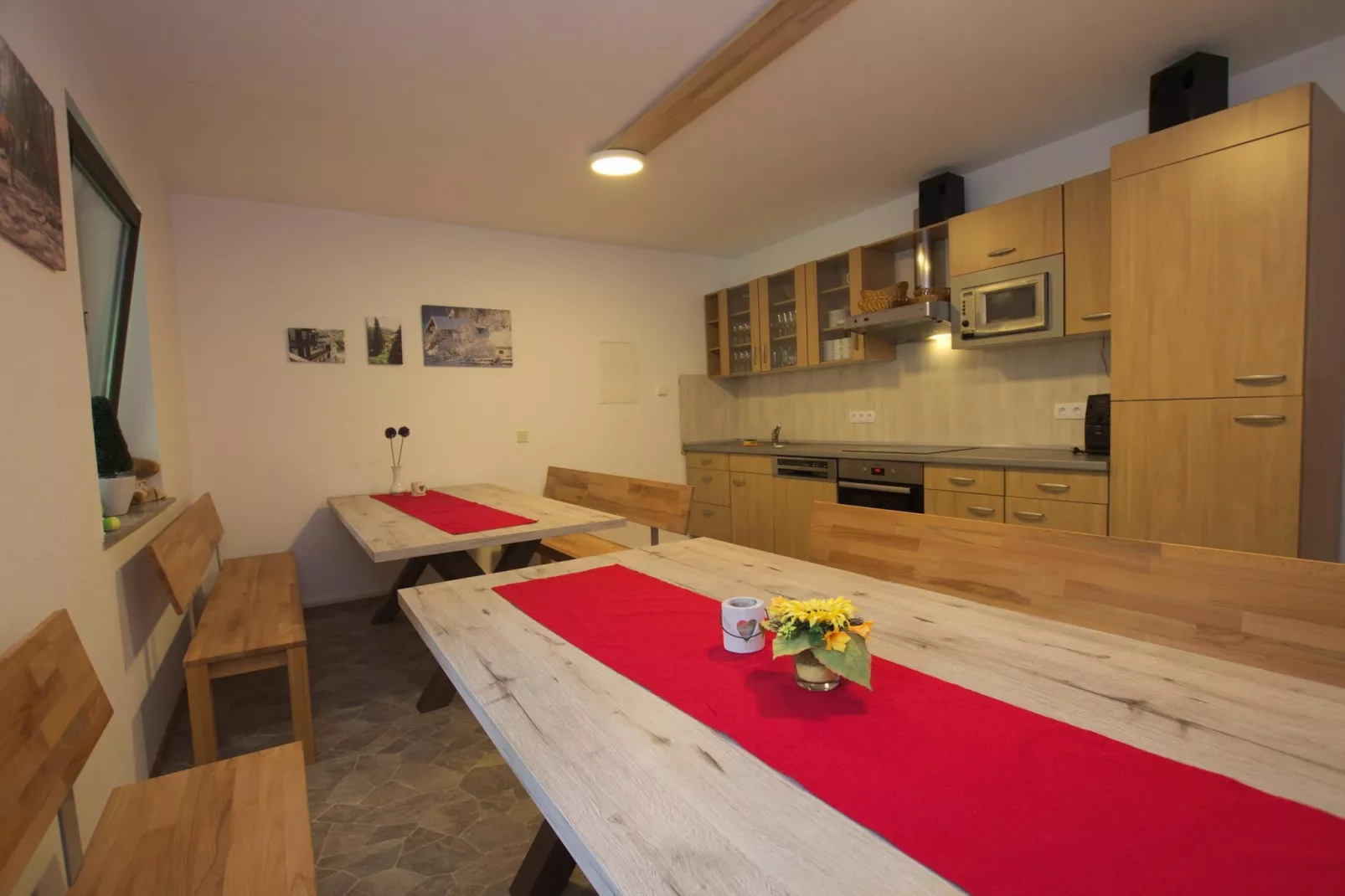 Jagdkopf 1 OG-Dining room