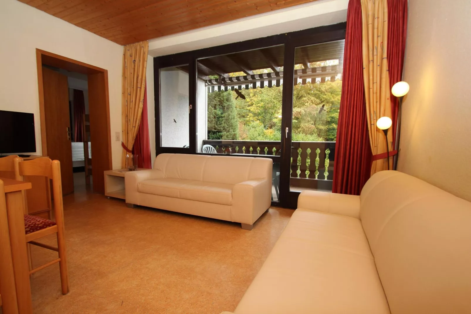 Jagdkopf 1 OG-Living room
