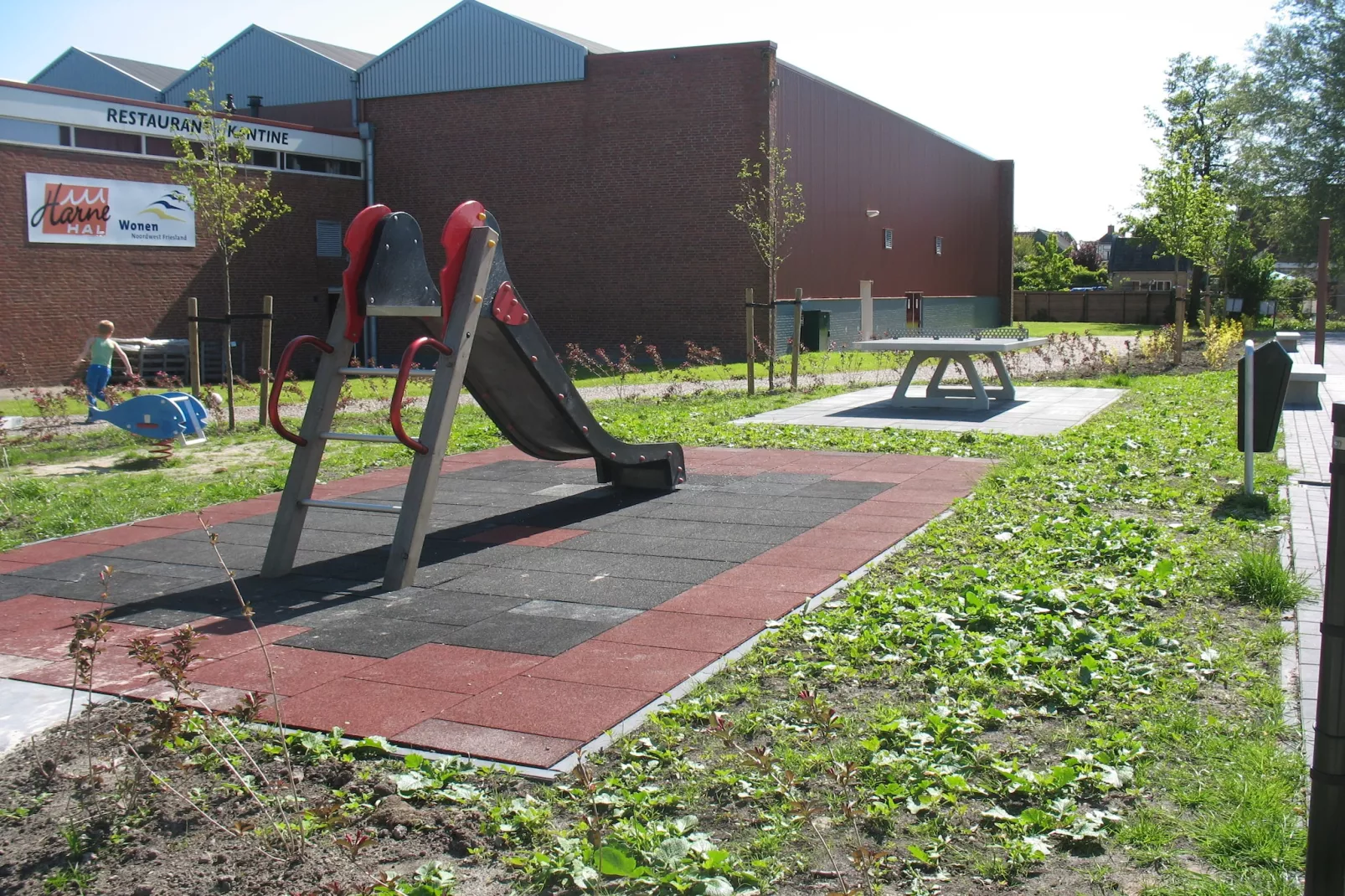 Bargereed 66-Park facilities