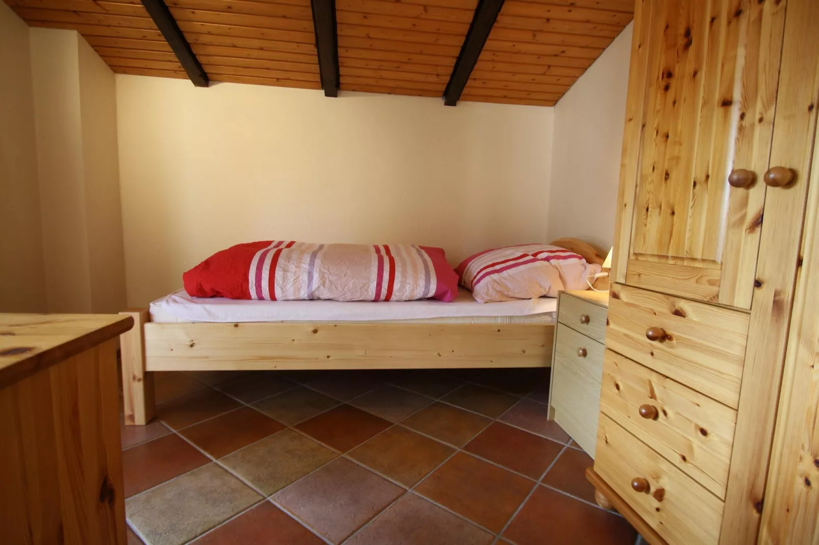 Goldkopf DG-Bedroom