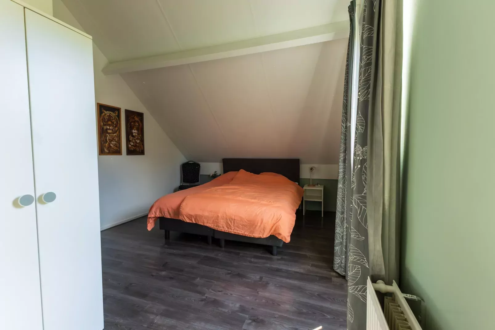 NR 44-Bedroom