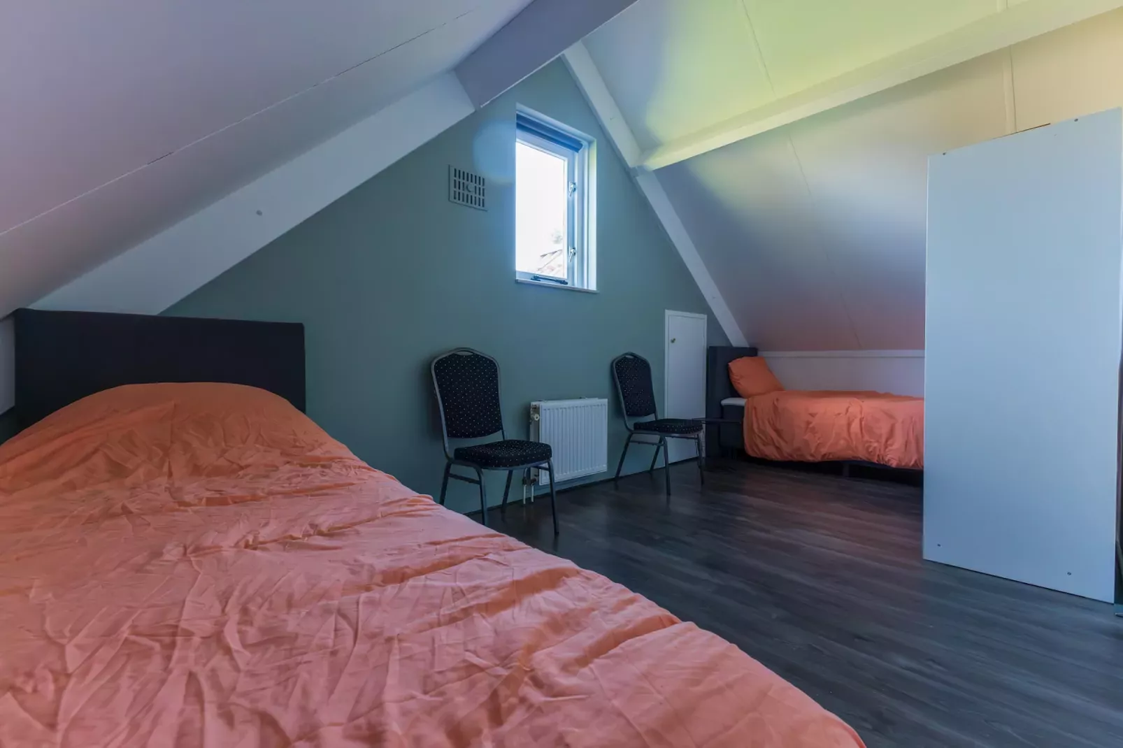 NR 44-Bedroom