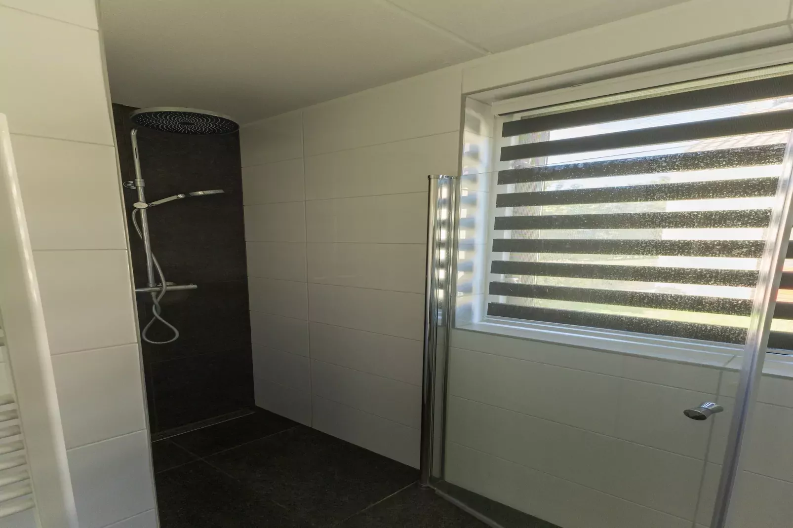 NR 44-Bathroom