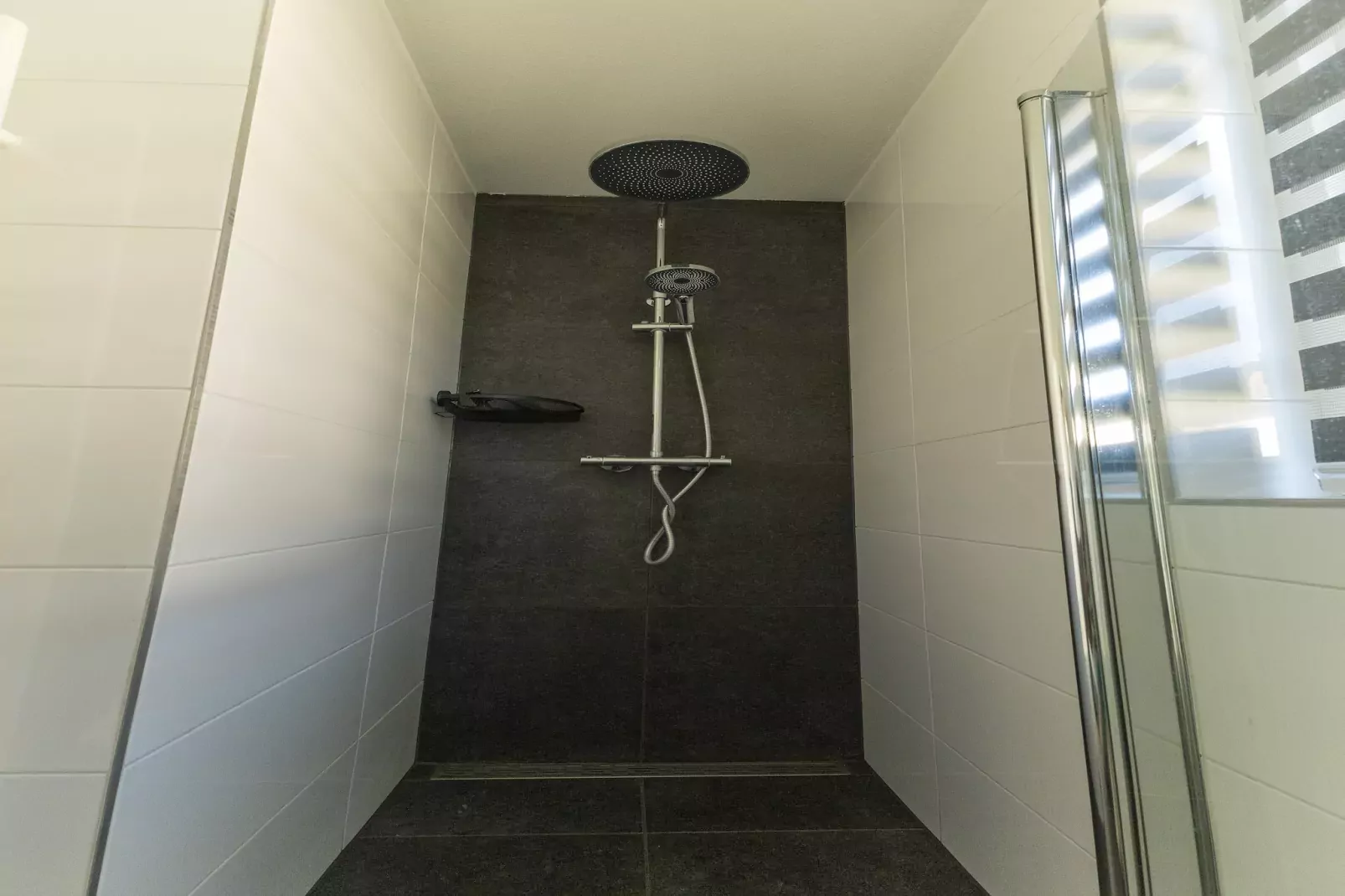 NR 44-Bathroom
