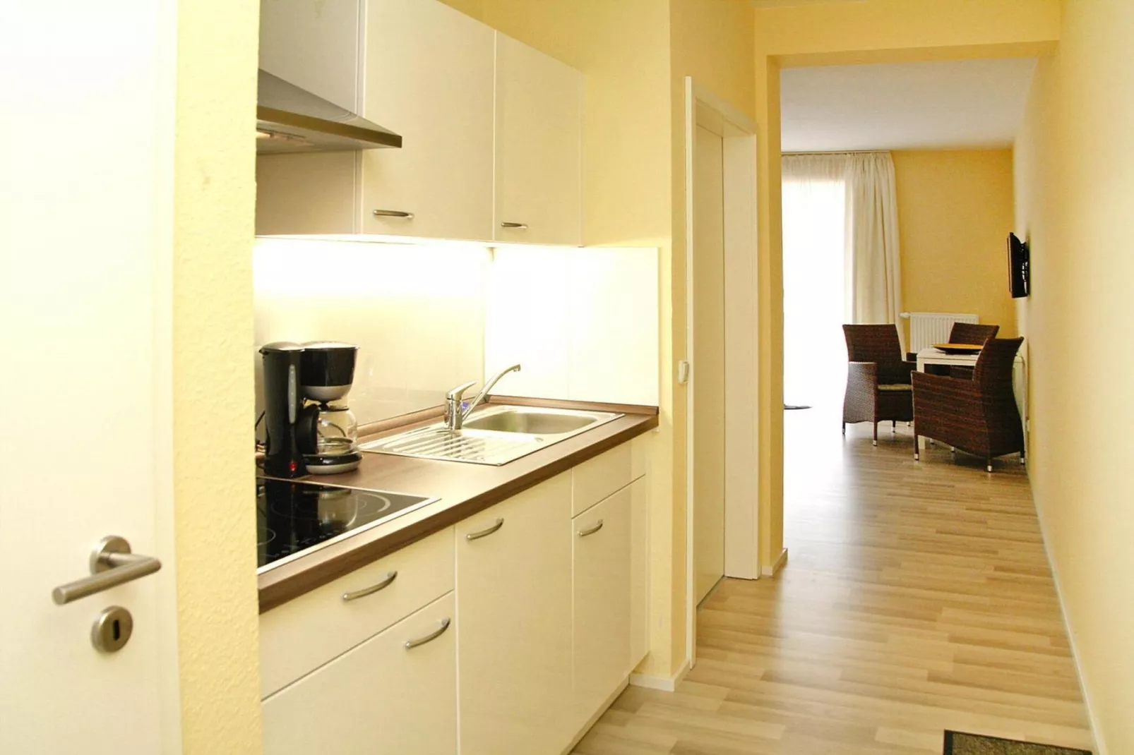 4 Personen App-Kitchen