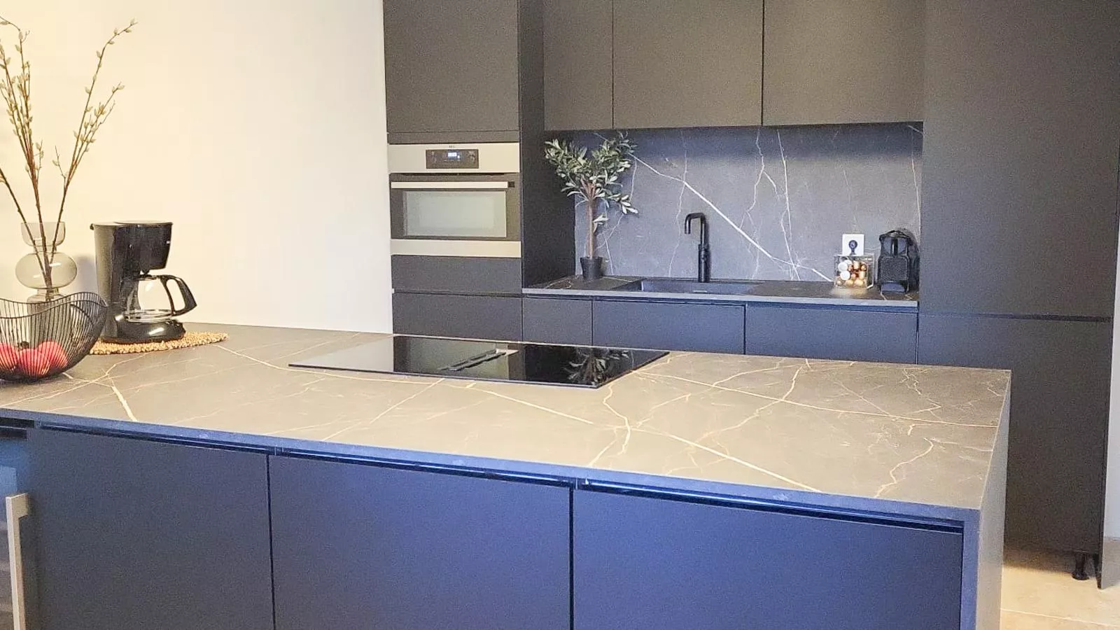 Lunes-Kitchen