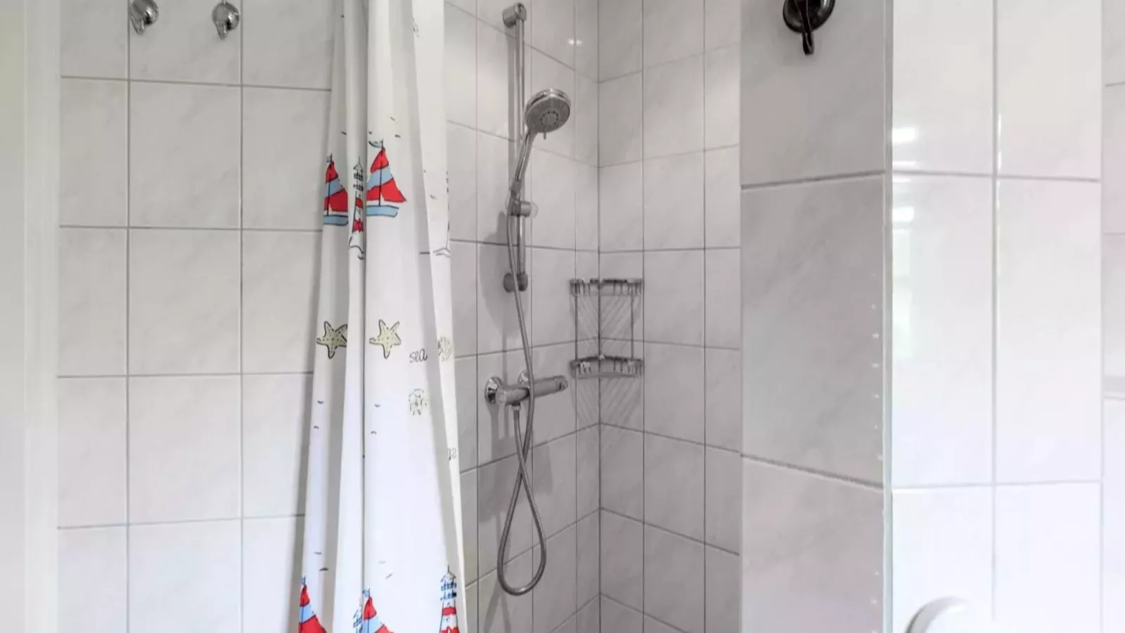 Langgoor-Bathroom