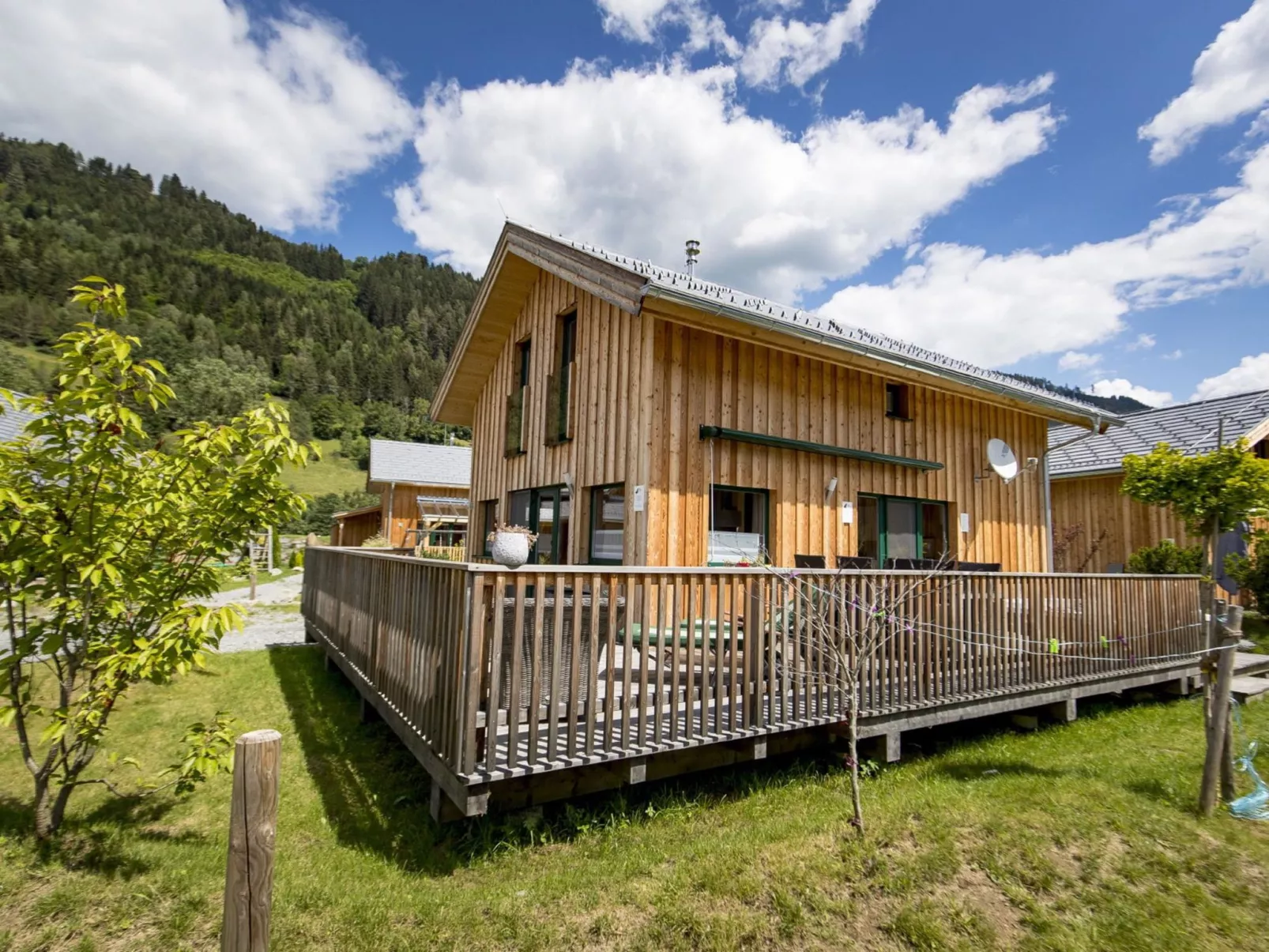 Superior # 15 mit IR-Sauna & Sprudelbad-Outside