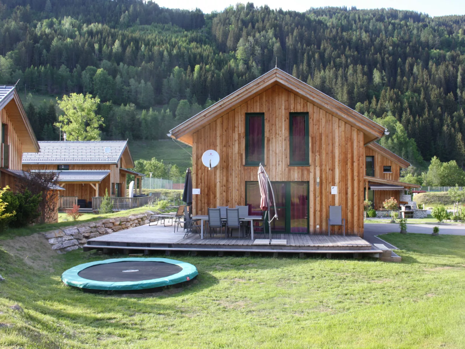 Superior # 15 mit IR-Sauna & Sprudelbad-Outside