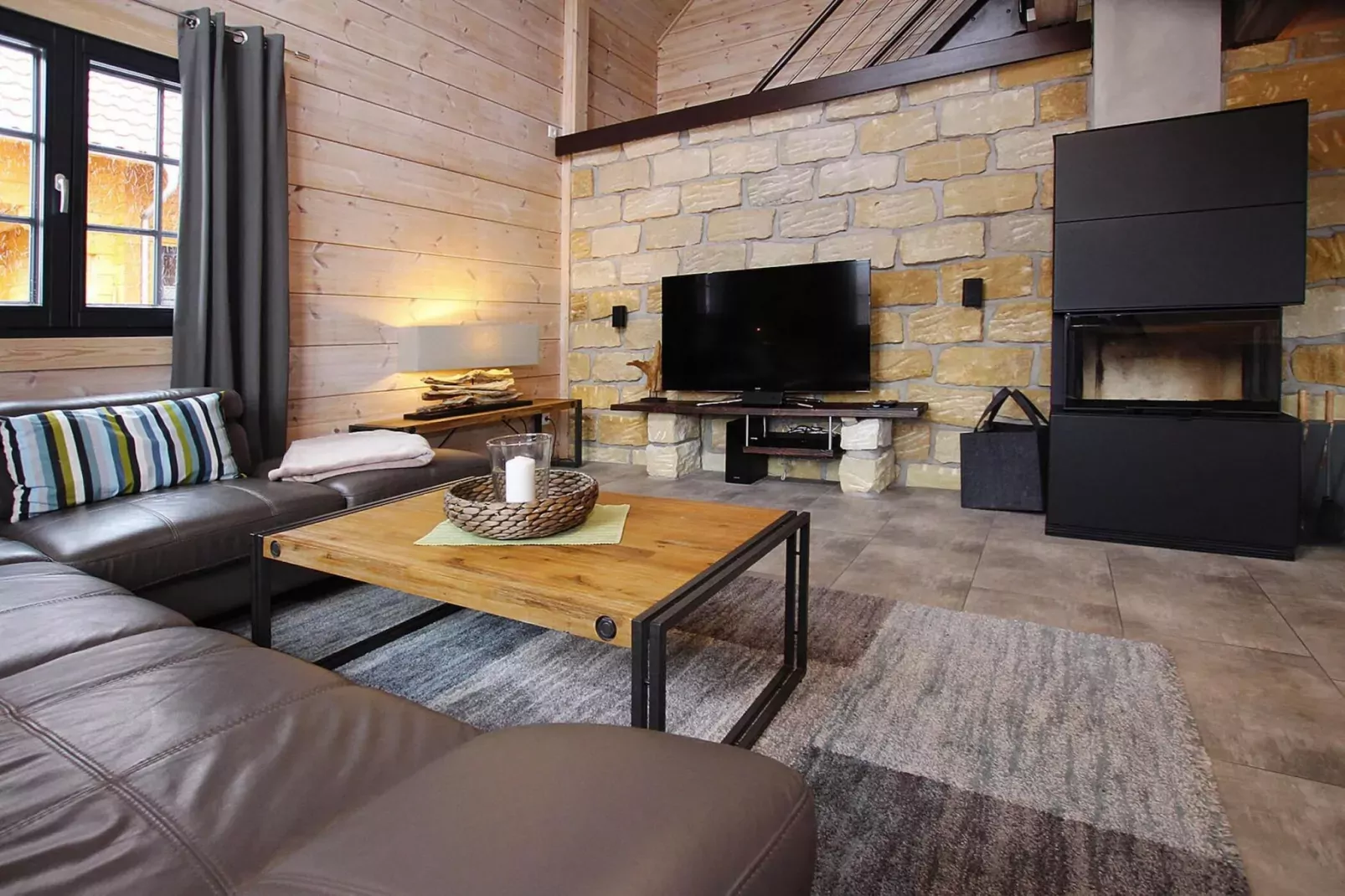 4 Personen-Living room