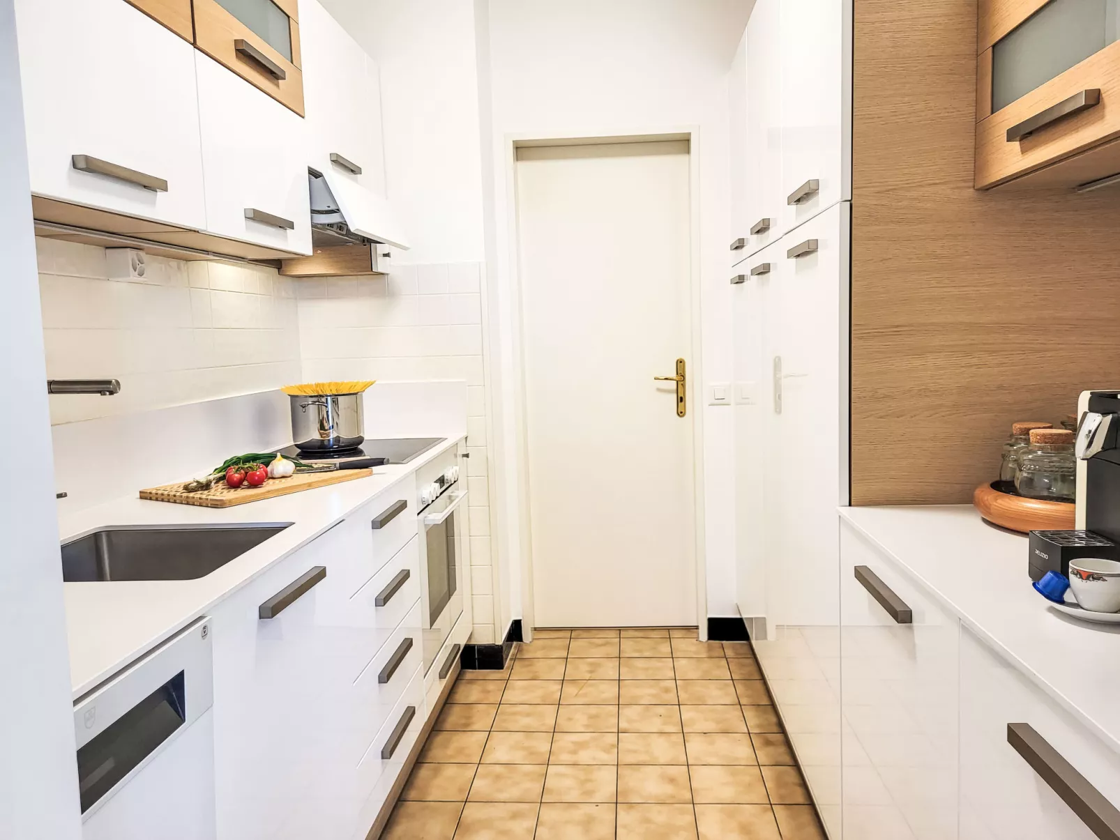 Apt. Oasis - 10585661