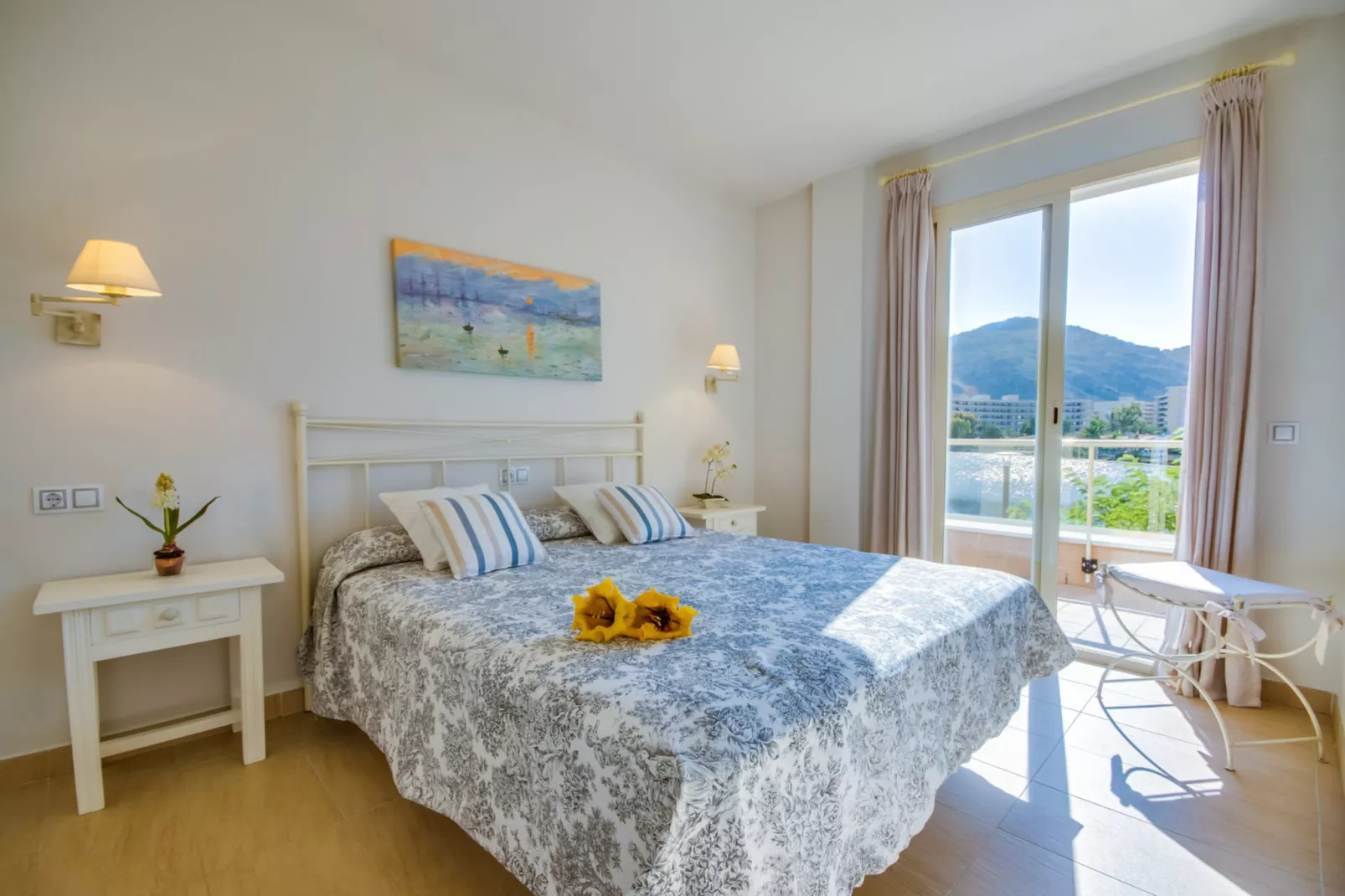 Tarongina-Bedroom
