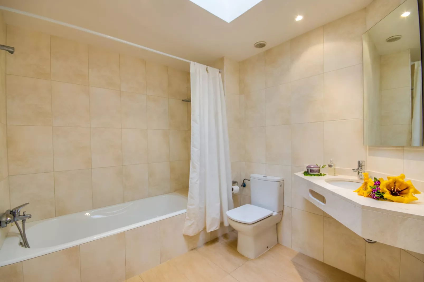 Tarongina-Bathroom
