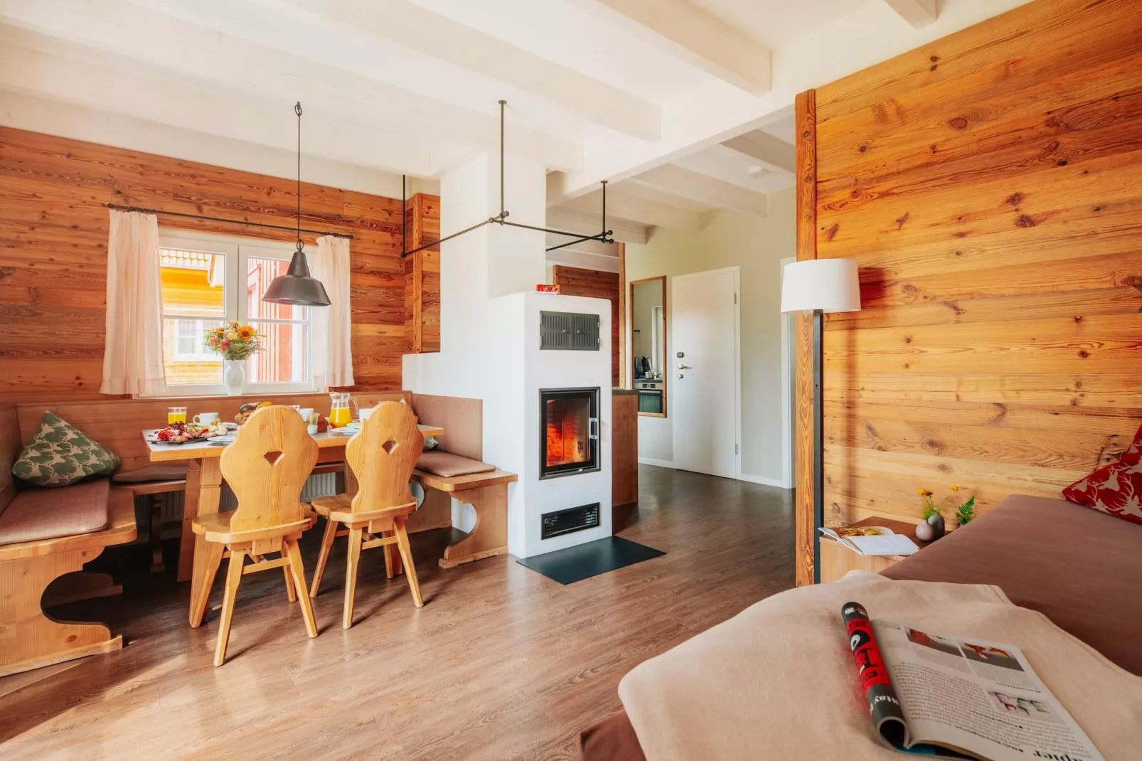 FH PremiumLodge Plus-4Erw und 2 Ki 4-11-Living room