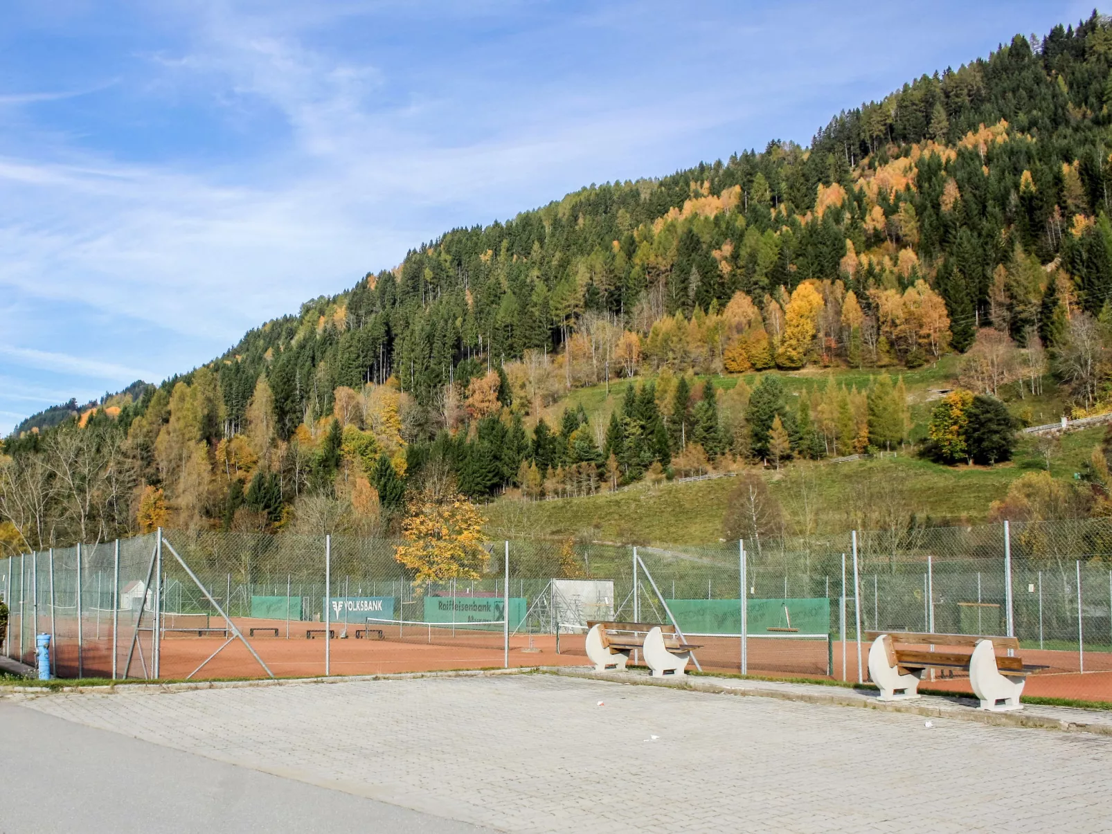 Stolz 2a-Outside