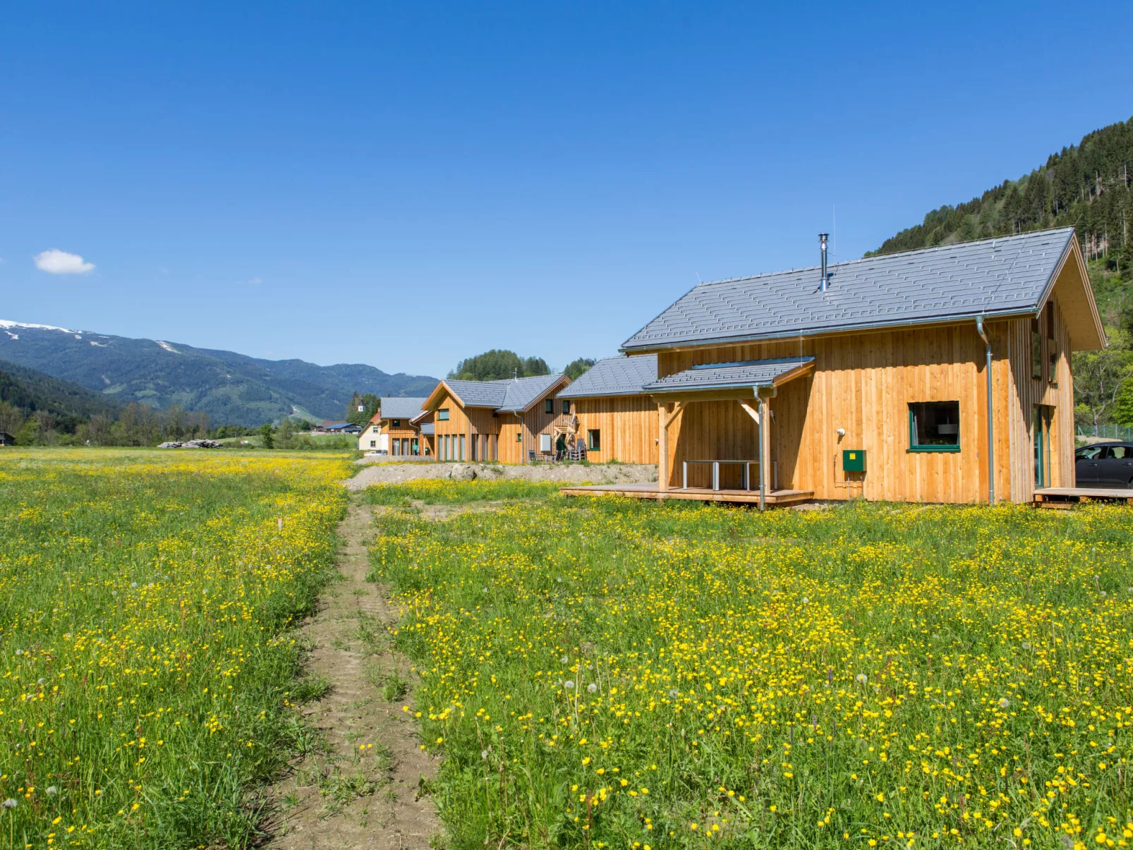 Stolz 2a-Outside