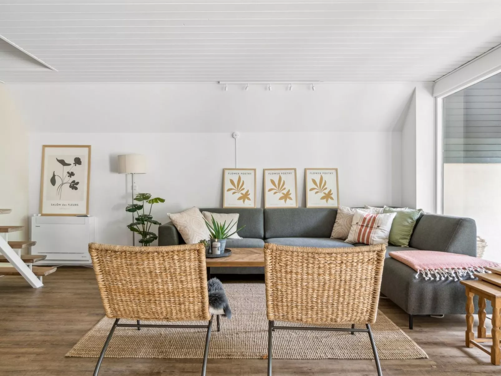 "Estefania" - 1km from the sea-Inside