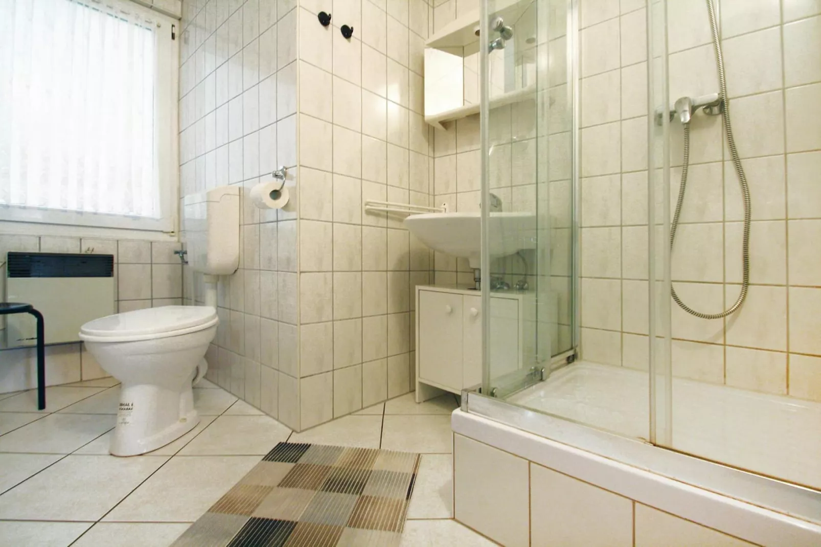 Feriensiedlung Am Grundlossee / DHH Typ 1 40 qm 4 Pers-Bathroom