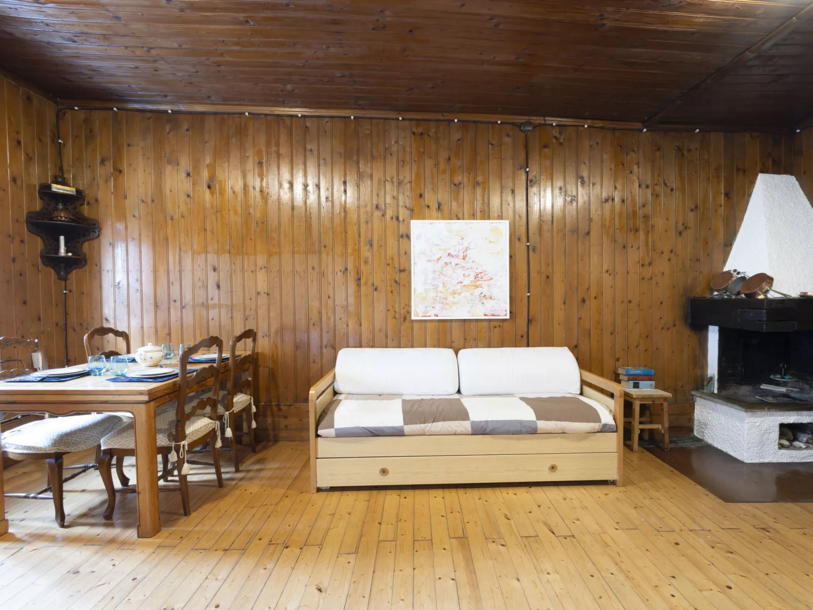Don Romeo Mountain Flat-Inside