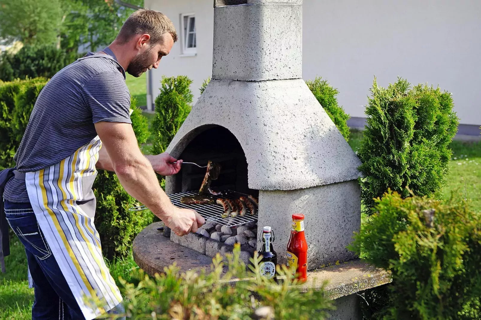 FH Nr 2 mit Hund 1-6 Personen 135 qm-Gardens summer