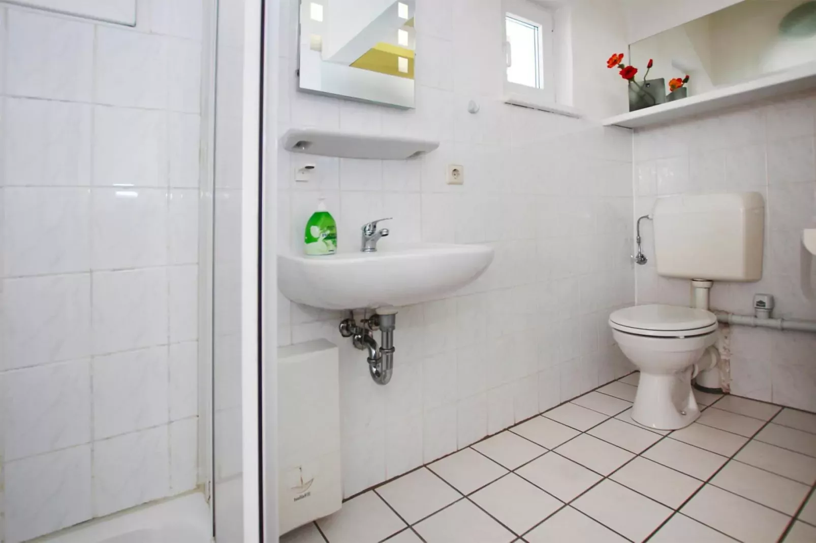 Remise 48 qm-Bathroom