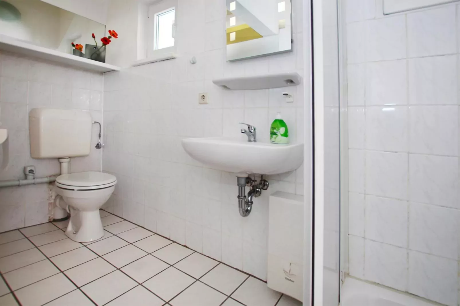 Remise 48 qm-Bathroom
