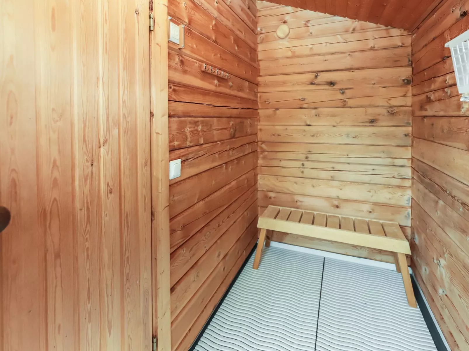 Rukan taikavuosselin helmi 8 b-Inside