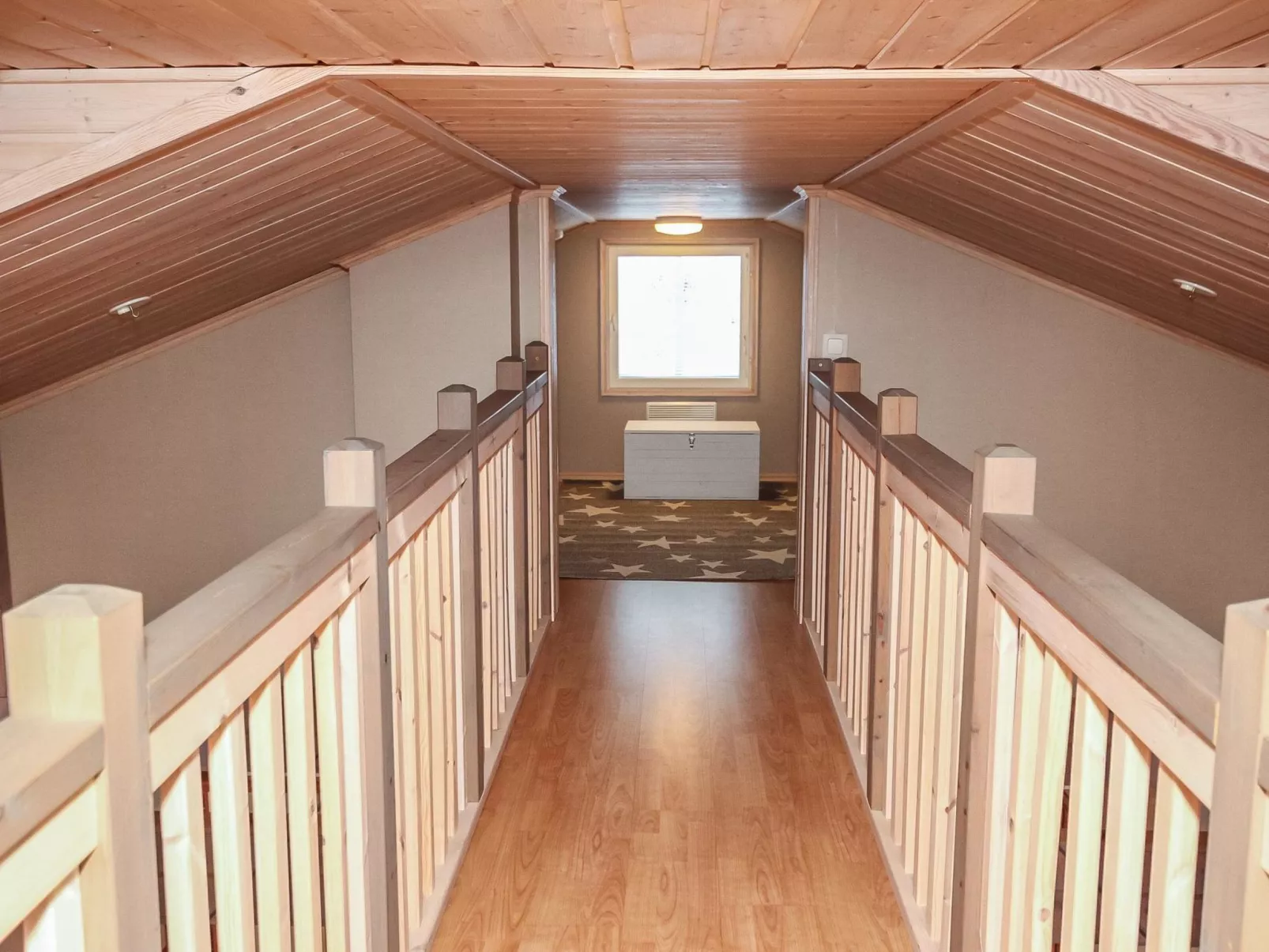 Rukan taikavuosselin helmi 8 a-Inside