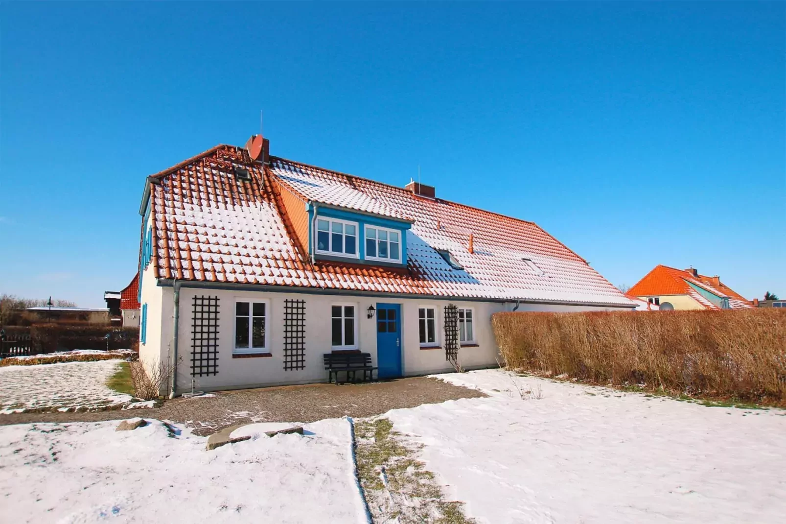 Erdgeschoss 80 qm-Exterior winter