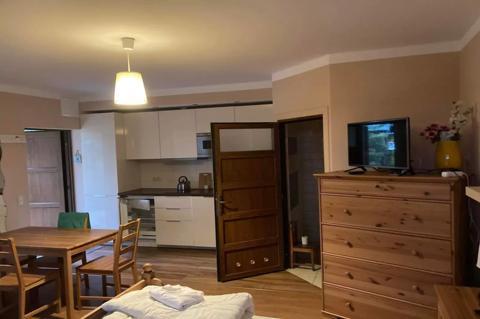 Apartamenty 4-osobowy PARTER Pobierowo-Salle à manger