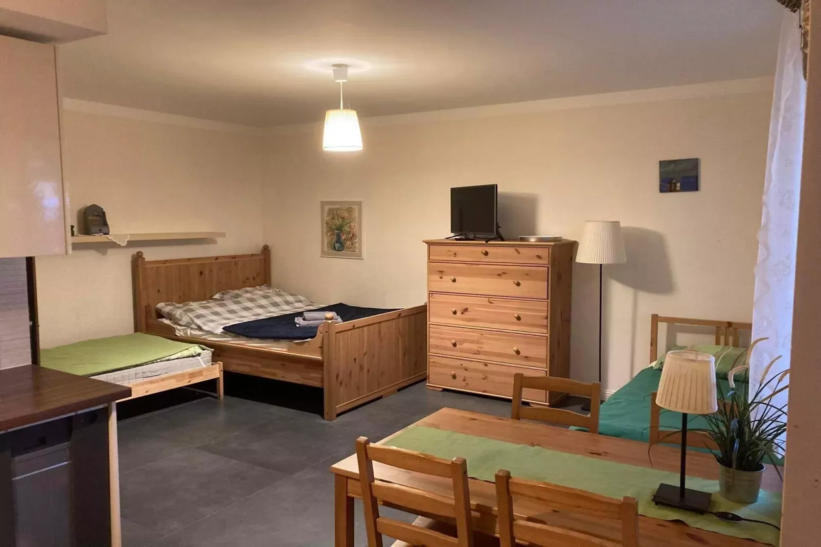 Apartamenty 4-osobowy PARTER Pobierowo-Salle à manger