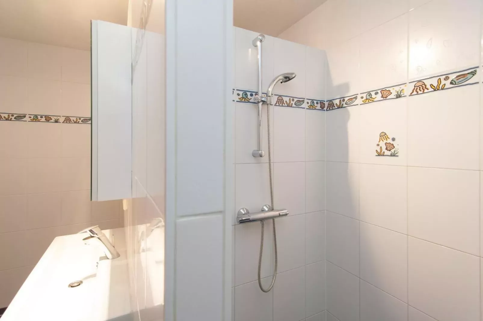 Suite Duinzicht-Bathroom