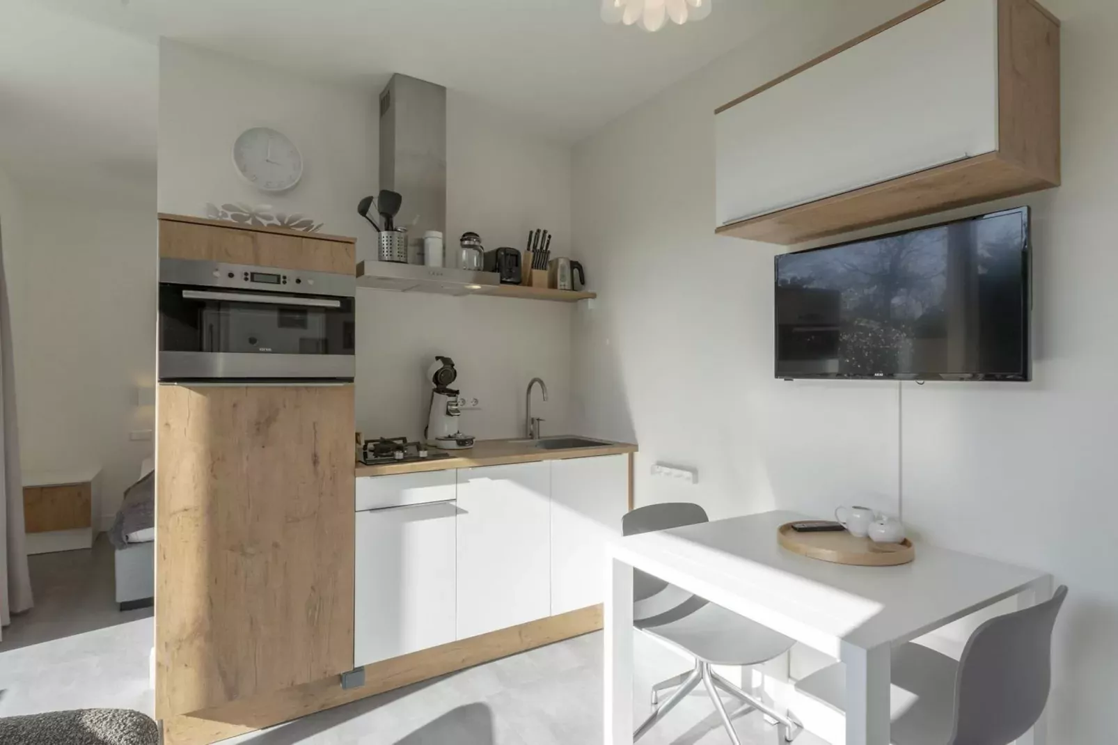 Suite Uitwaayer-Kitchen