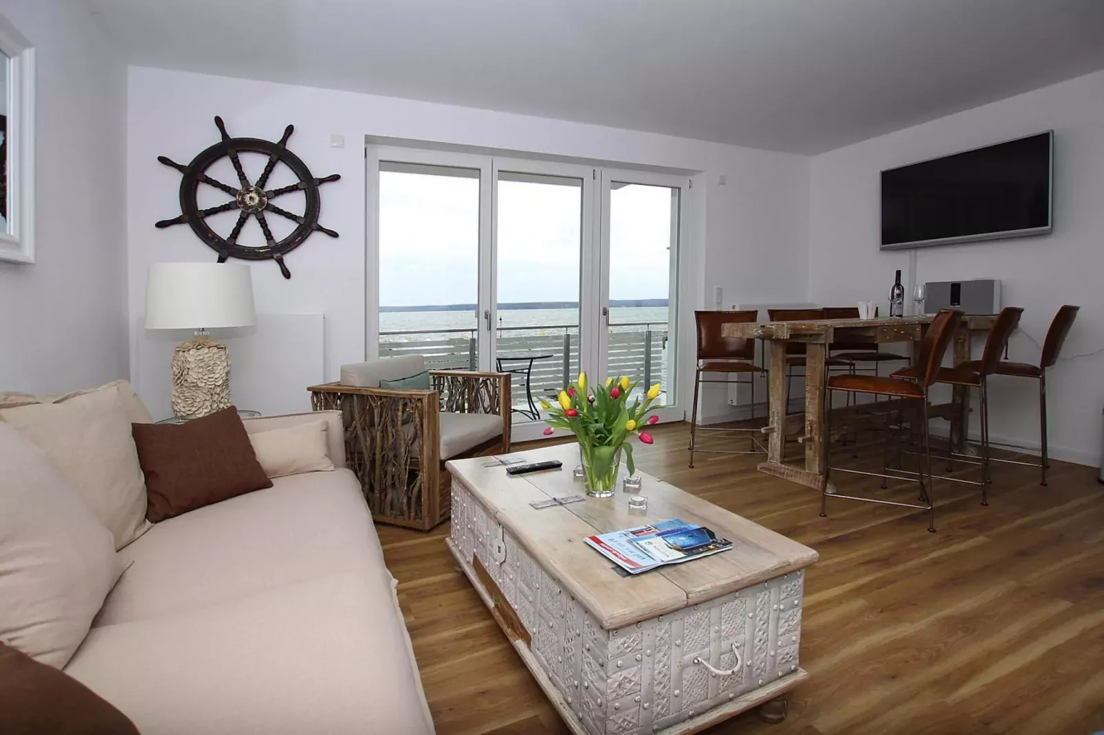Fewo Seeblick 95 qm-Salon