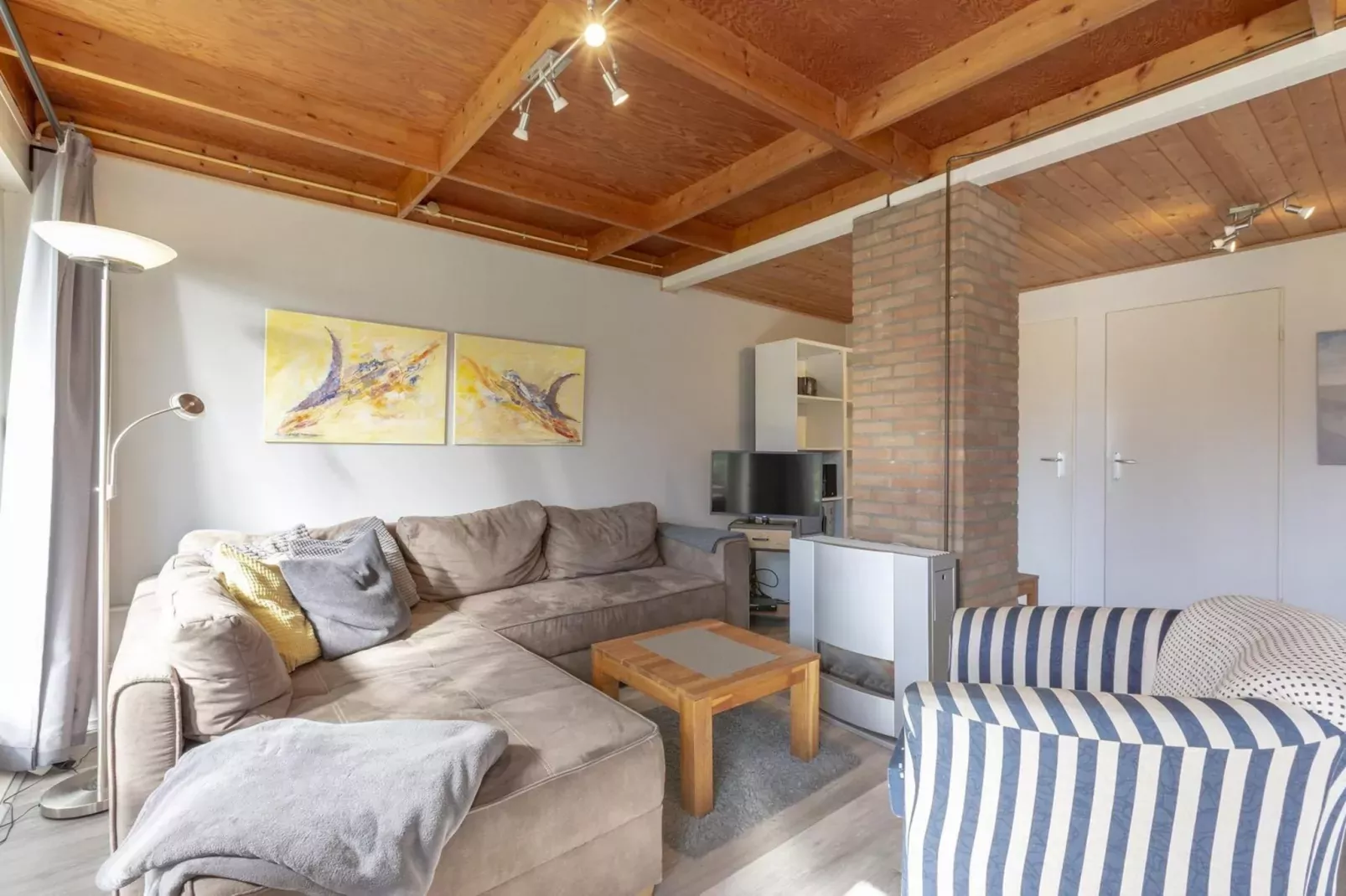Garnekuul 18-Living room
