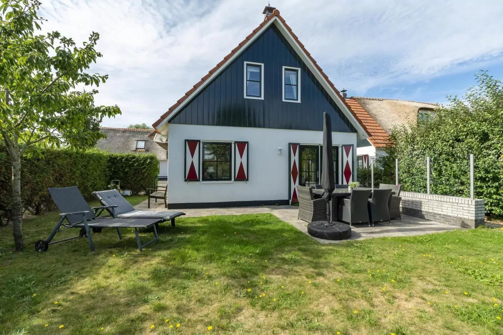 De Buitenplaats 37-Exterior summer