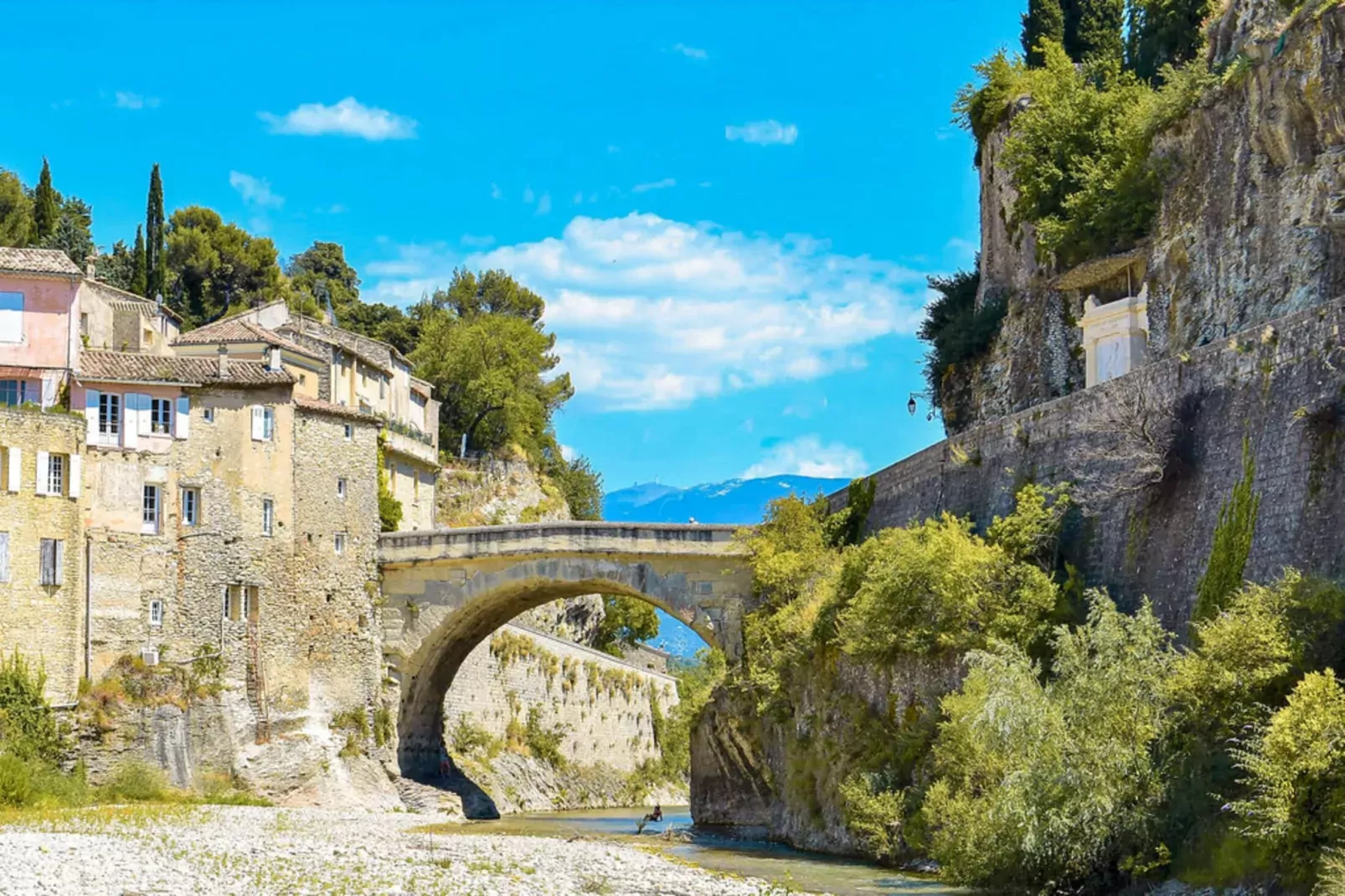 Ferienhaus in Vaison-la-Romaine / Le Mont Ventoux-Außenbereich Sommer