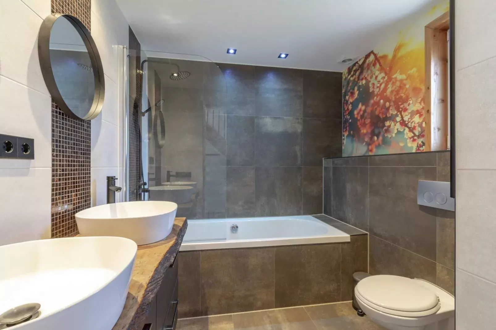 Luxe Villa Keizerskroon - Keizerkroon 63-Bathroom