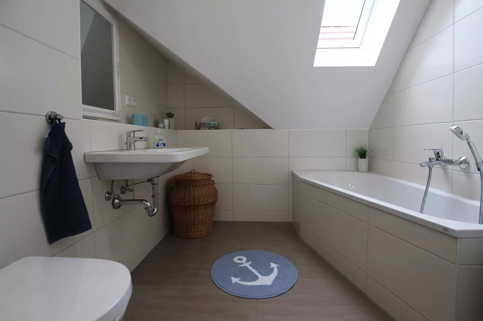 Fewo Seeblick 95 qm-Salle de bain