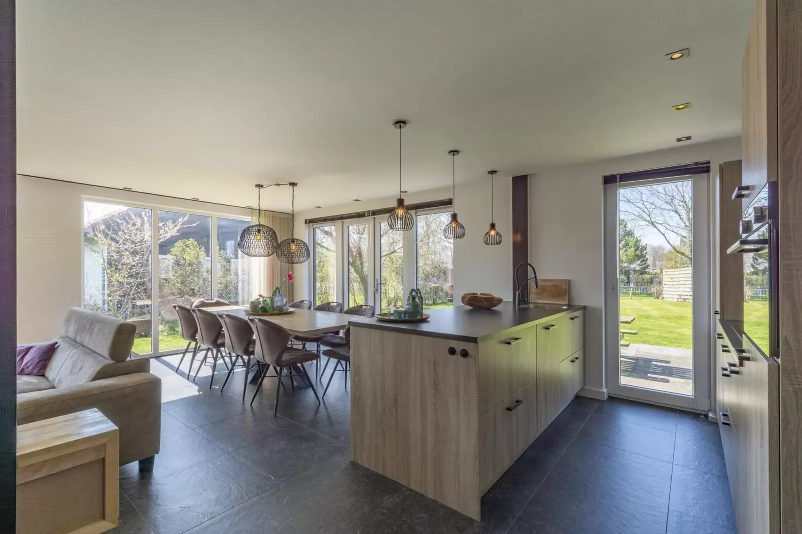 Luxe Villa Keizerskroon - Keizerkroon 63-Kitchen