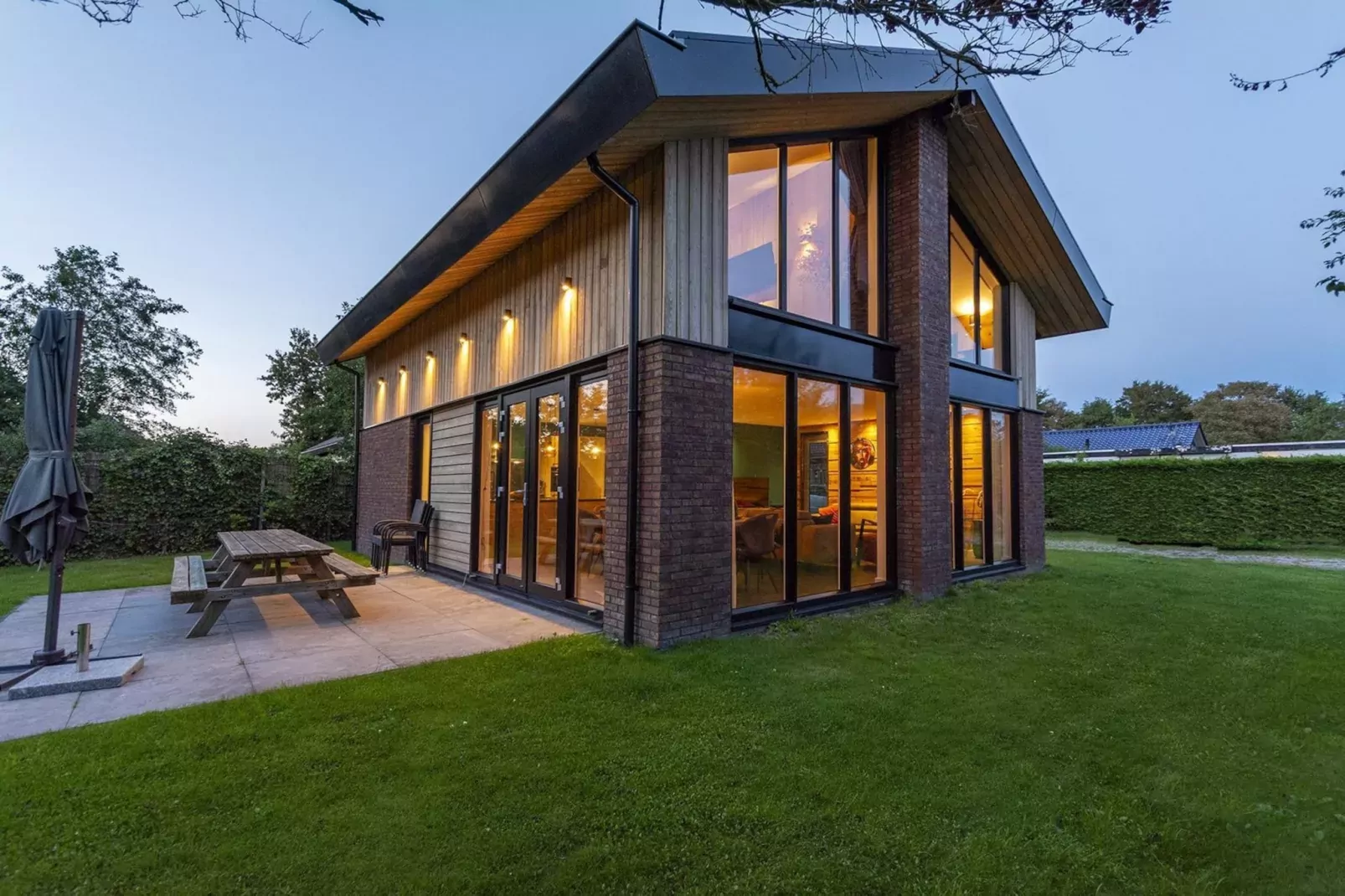 Luxe Villa Keizerskroon - Keizerkroon 63-Exterior summer