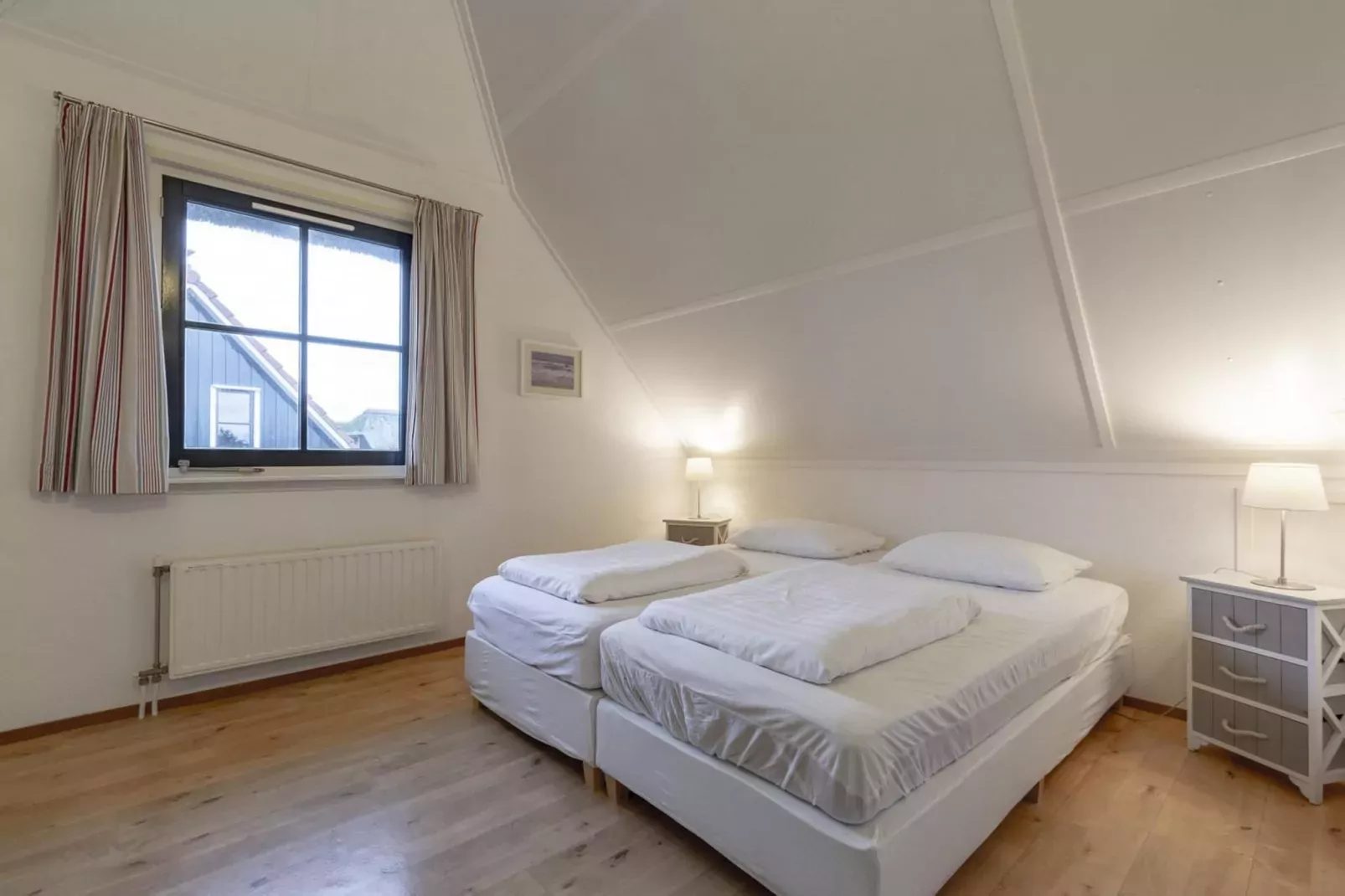 De Buitenplaats 62-Bedroom
