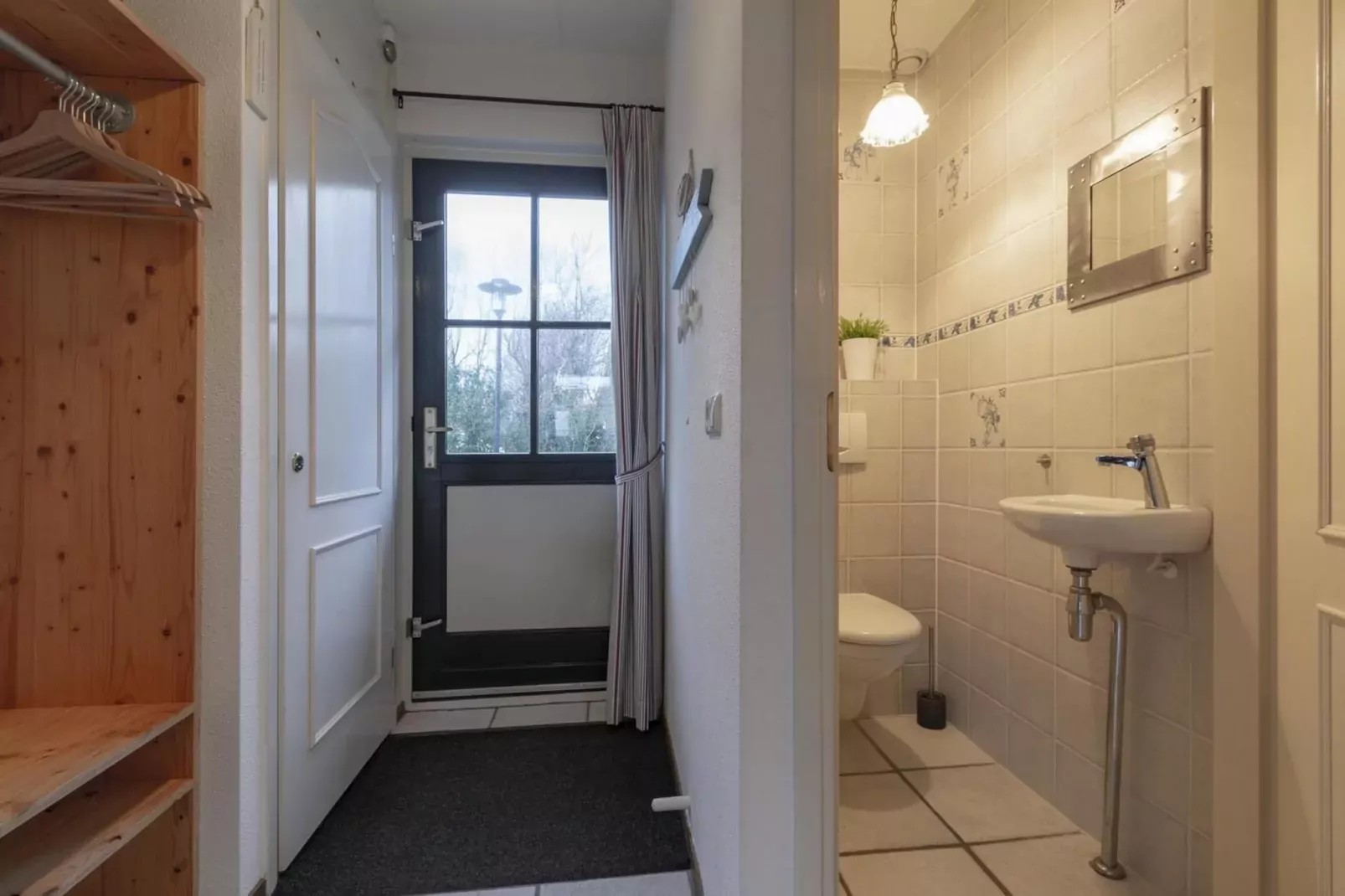 De Buitenplaats 62-Bathroom