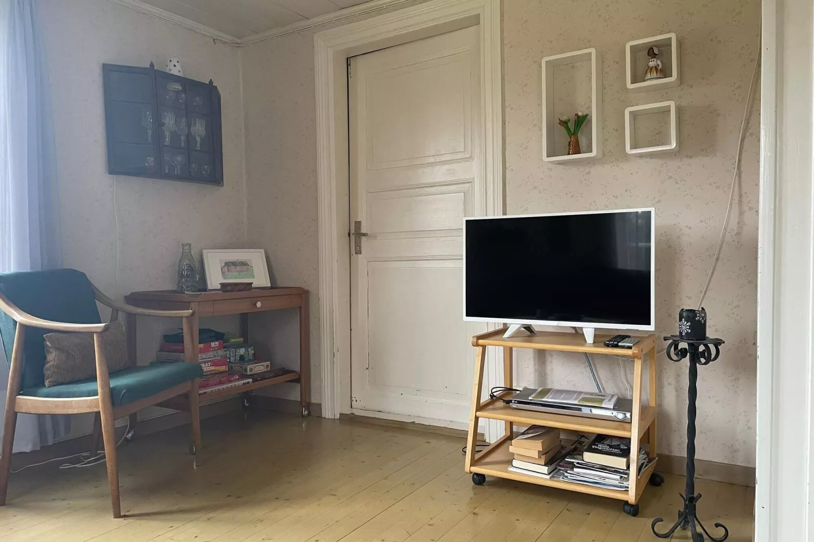 6 person holiday home in ULRICEHAMN-Indoor