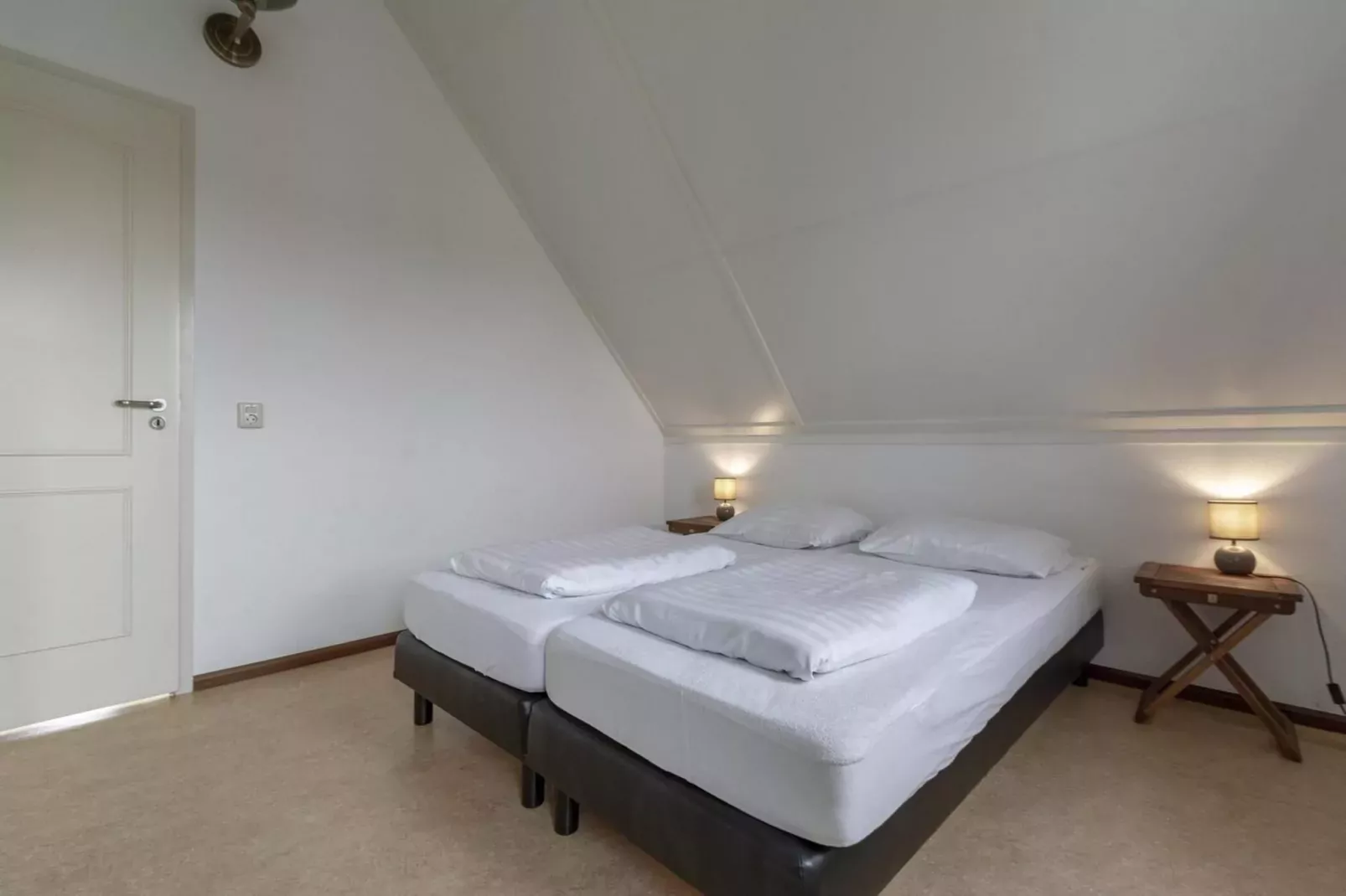 De Buitenplaats 97-Bedroom