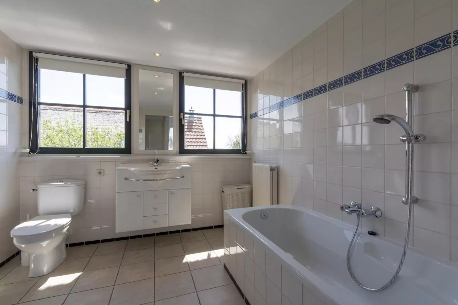 De Buitenplaats 98-Bathroom