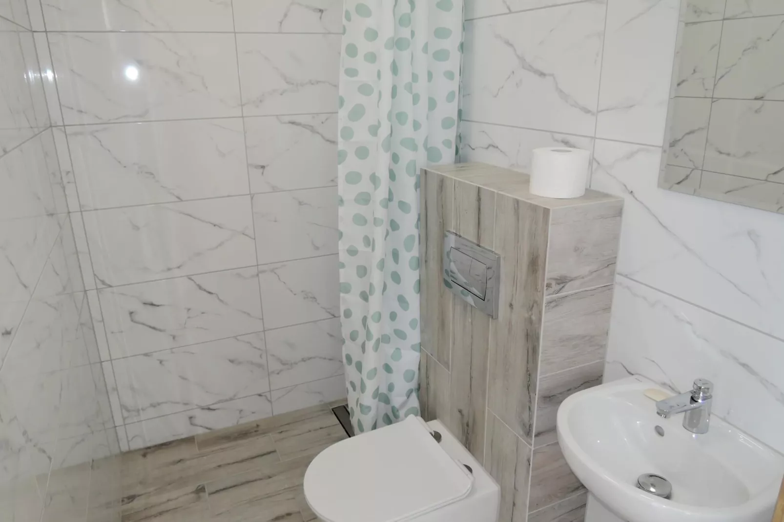 Apartament na 2 piętrze-Bathroom