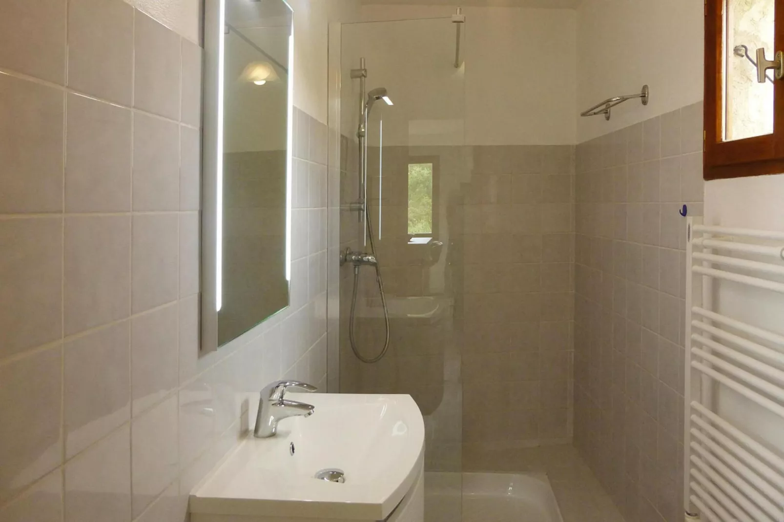Ferienwohnung in Malaucène / Prune-Bathroom