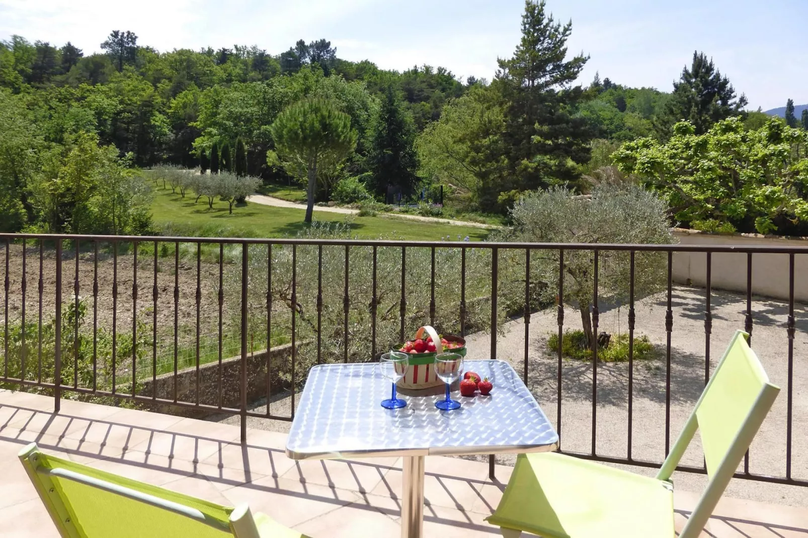 Ferienwohnung in Malaucène / Prune-Terrace balcony