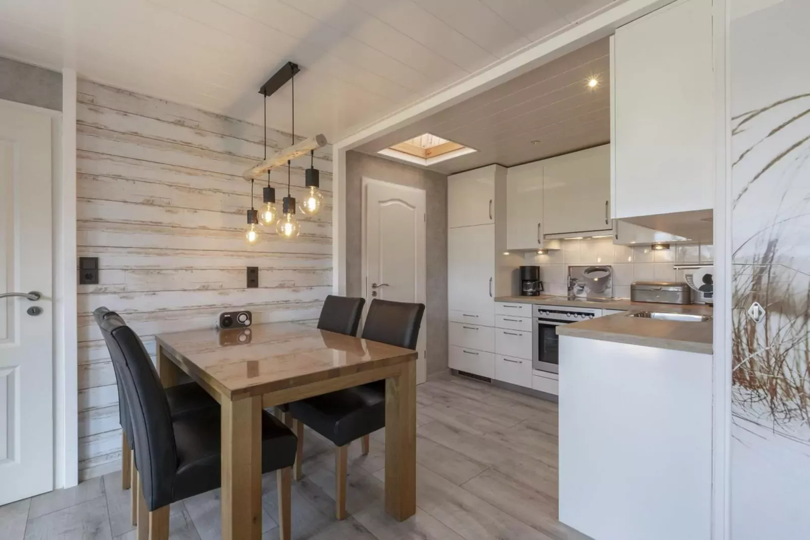 Garnekuul 44-Dining room